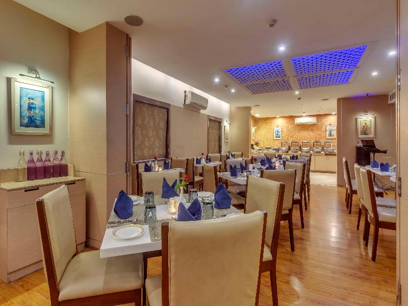 Golden Tulip Essential image