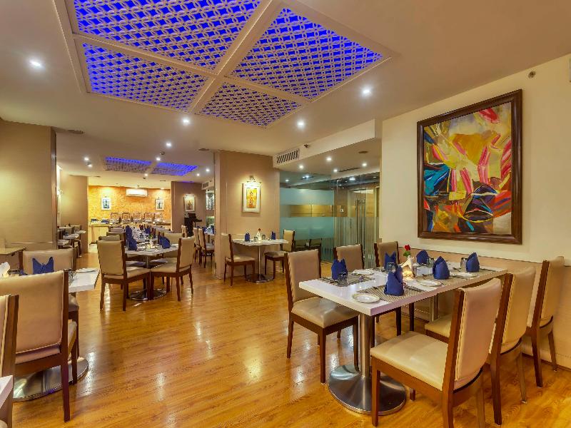 Golden Tulip Essential image