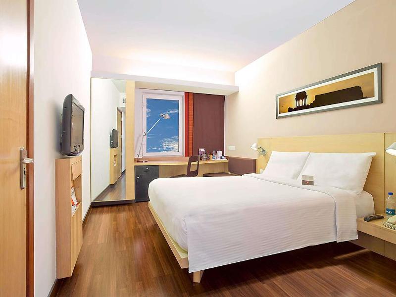 ibis Gurgaon Golf Course Road image