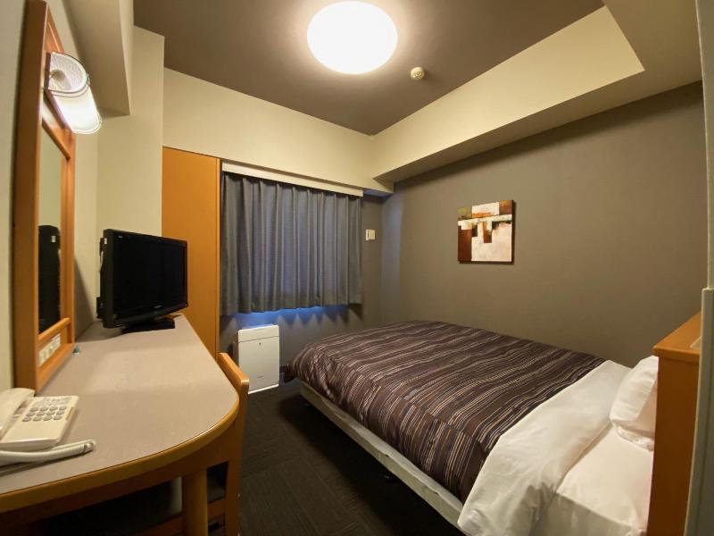 Hotel Route Inn Niigata Kenchominami image