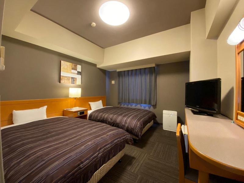Hotel Route Inn Niigata Kenchominami image