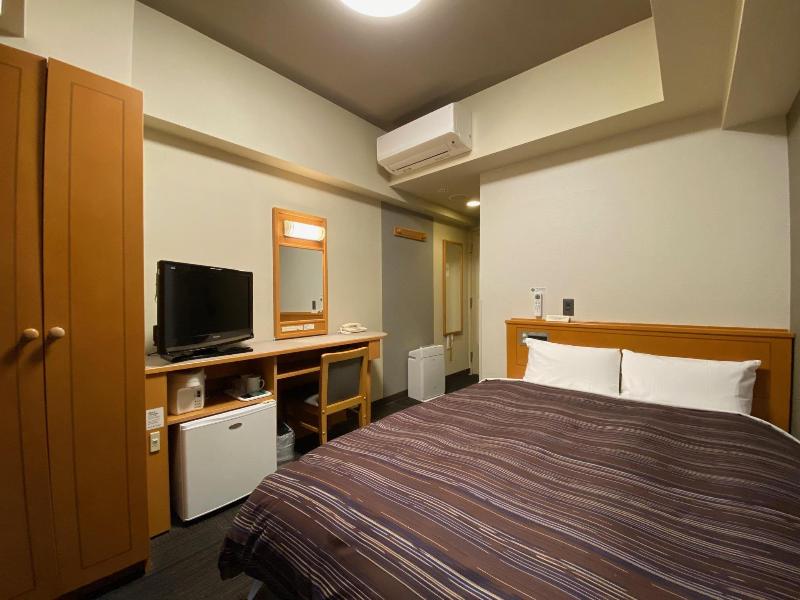 Hotel Route Inn Niigata Kenchominami image