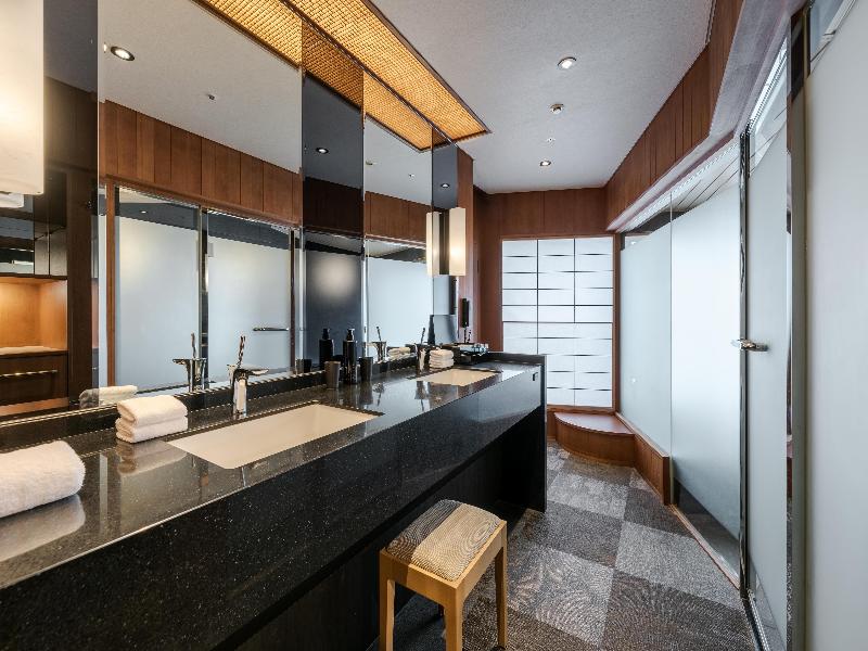 Hotel Gajoen Tokyo image