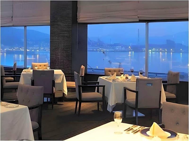 Clayton Bay Hotel image