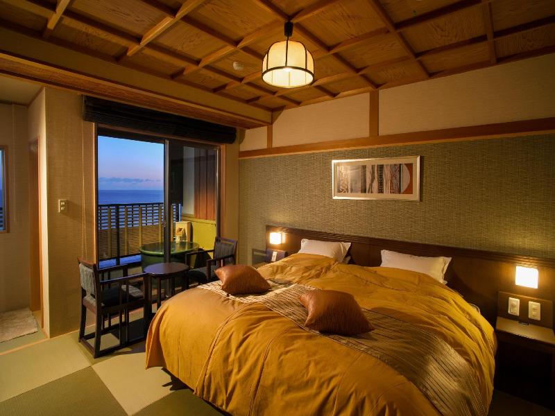 Inatori Tokai Hotel Yuen image