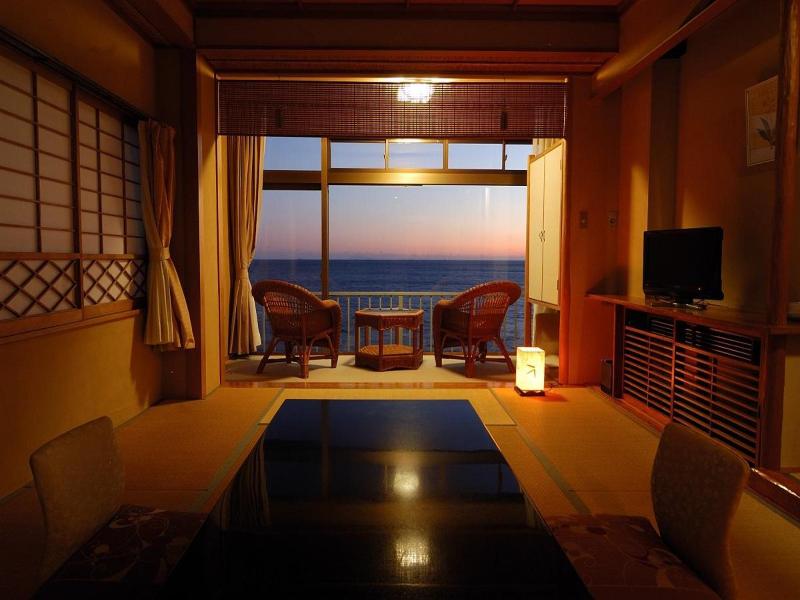 Inatori Tokai Hotel Yuen image