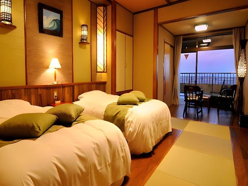 Inatori Tokai Hotel Yuen image
