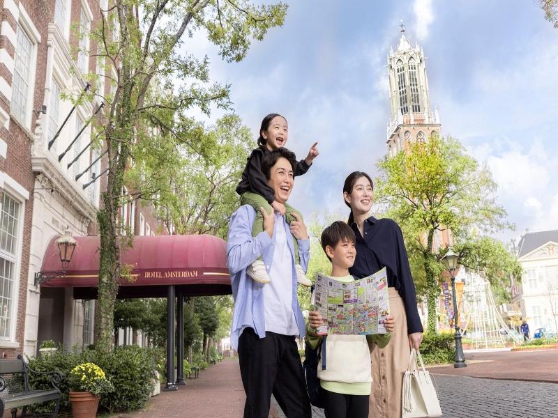 Hotel Amsterdam Huis Ten Bosch image