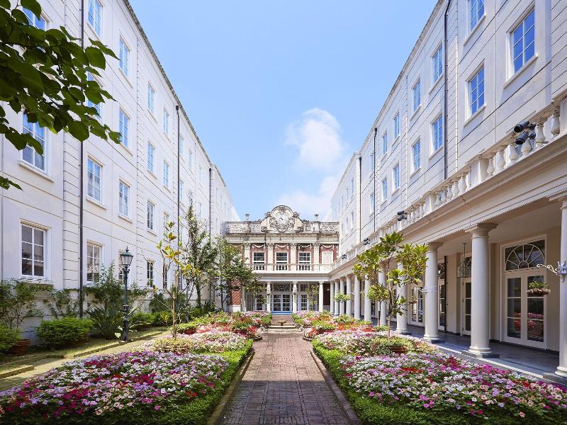 Hotel Amsterdam Huis Ten Bosch image