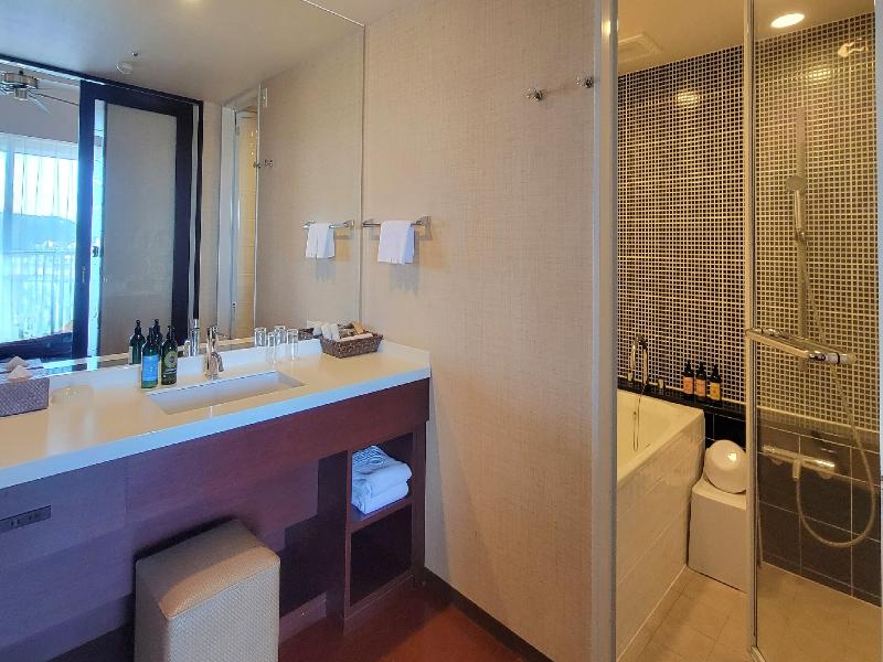 Loisir Spa Tower Naha image