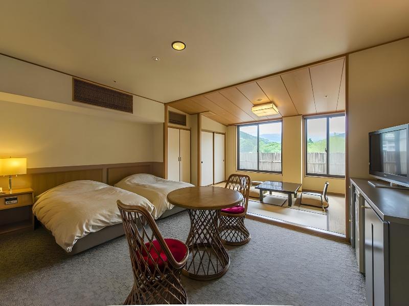 Mizu no Sato Marukyu Ryokan image