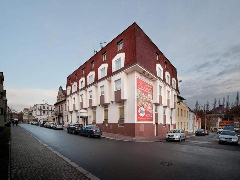 Henrietta Hotel image