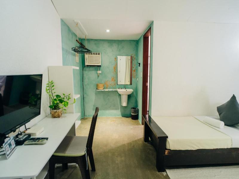 The Lazy Dog Bed and Breakfast image