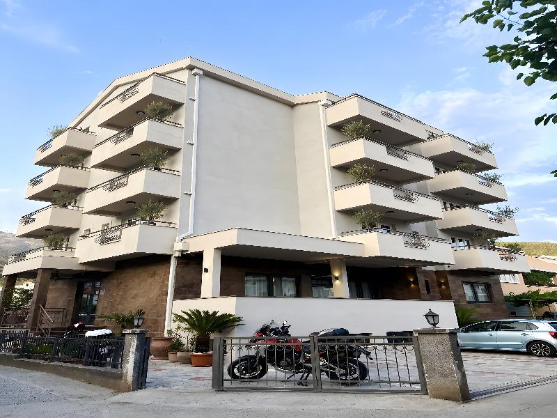 Garni Hotel Fineso image
