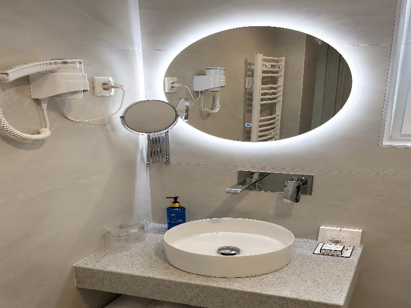 Garni Hotel Fineso image