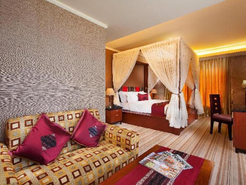 Lion Hotel & Plaza Manado image