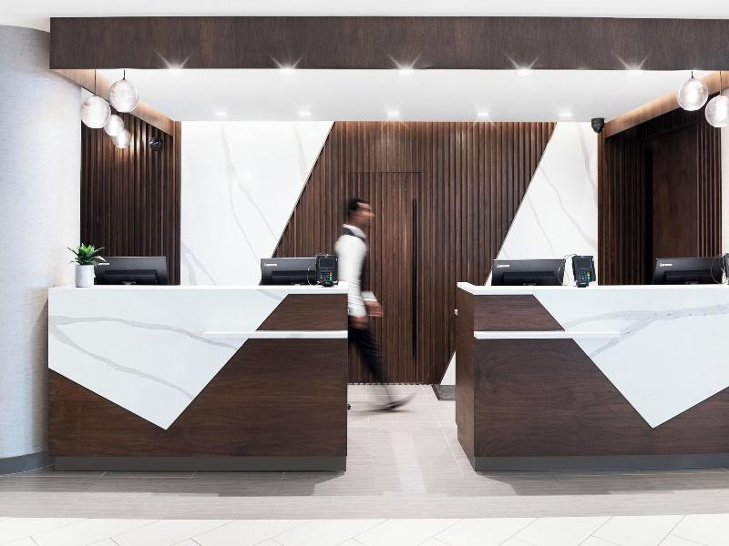 Sheraton Vancouver Guildford Hotel image