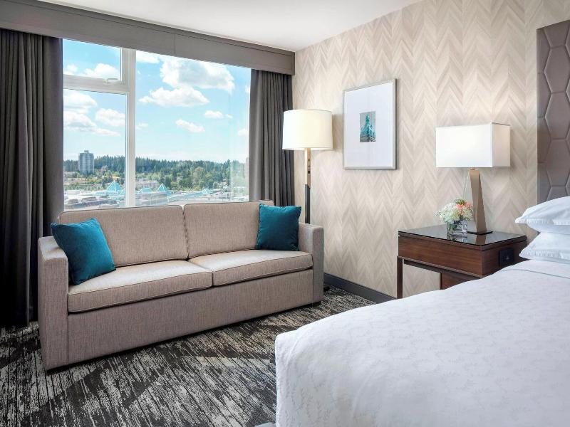 Sheraton Vancouver Guildford Hotel image