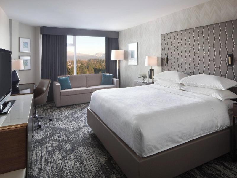 Sheraton Vancouver Guildford Hotel image