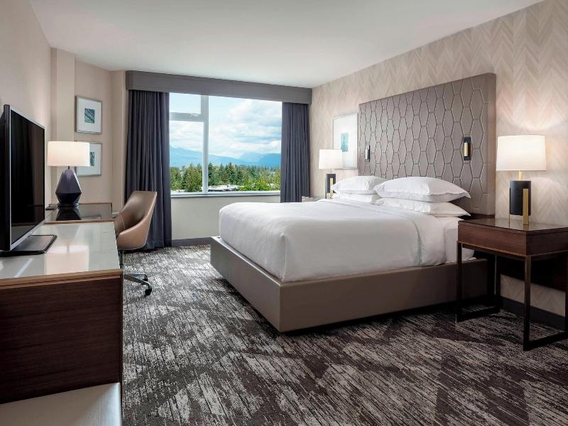 Sheraton Vancouver Guildford Hotel image