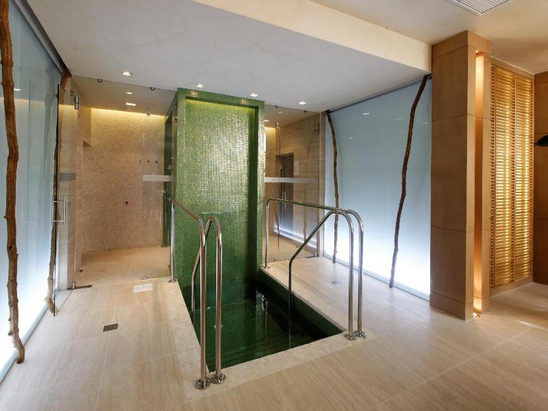 Hostellerie La Farandole image