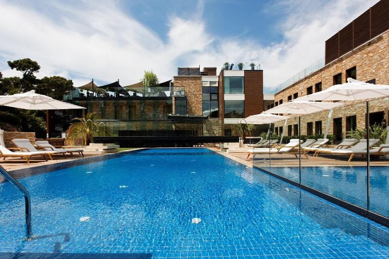 Hostellerie La Farandole image