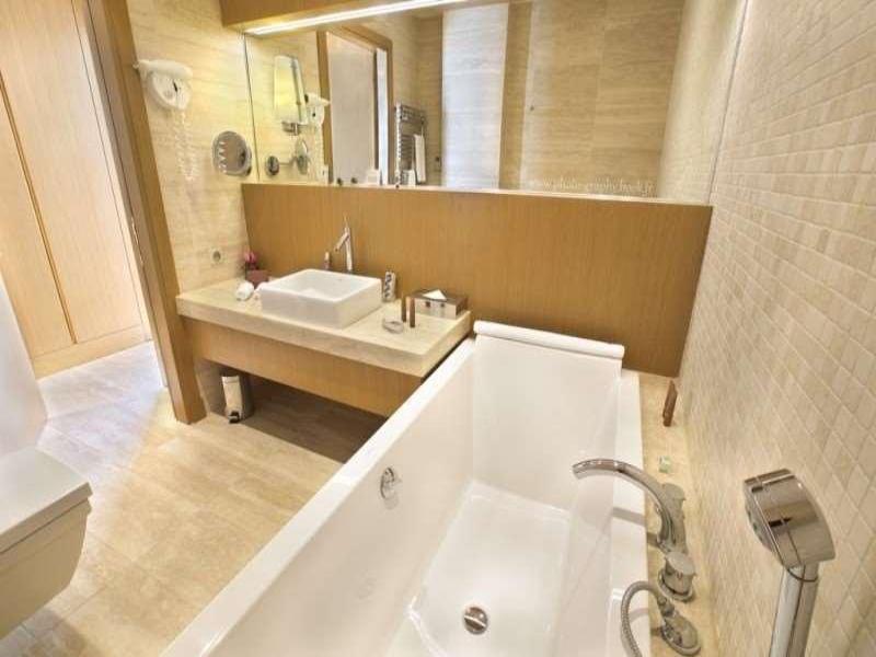 Hostellerie La Farandole image