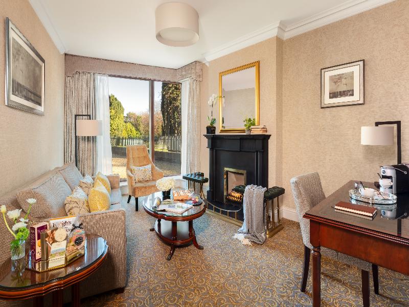 St Helens Hotel image