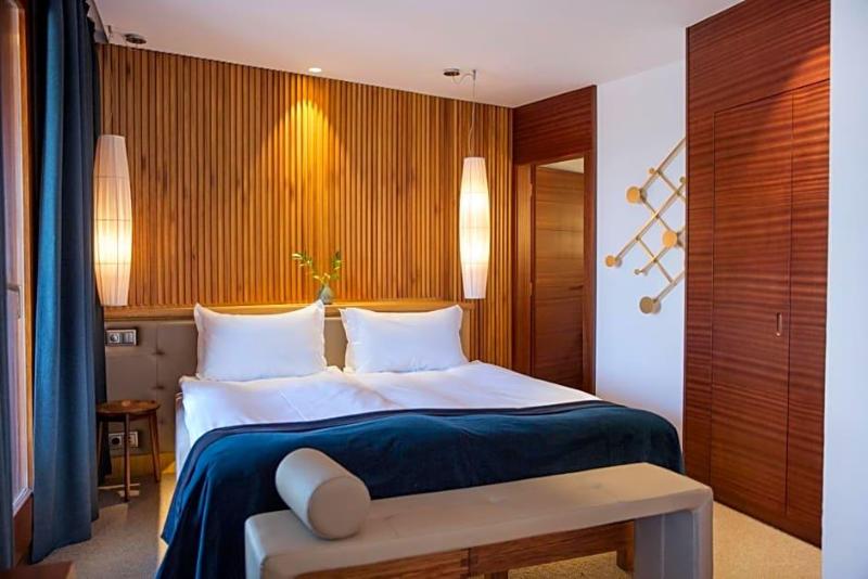 Hotel Portixol image