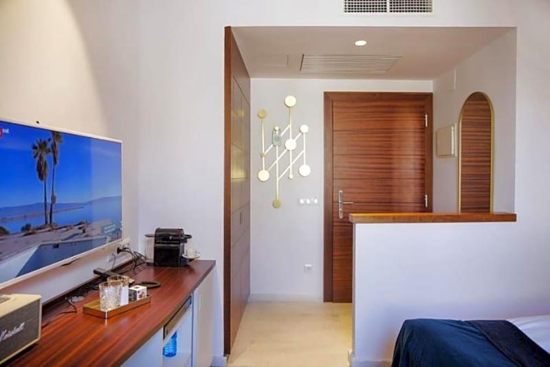 Hotel Portixol image