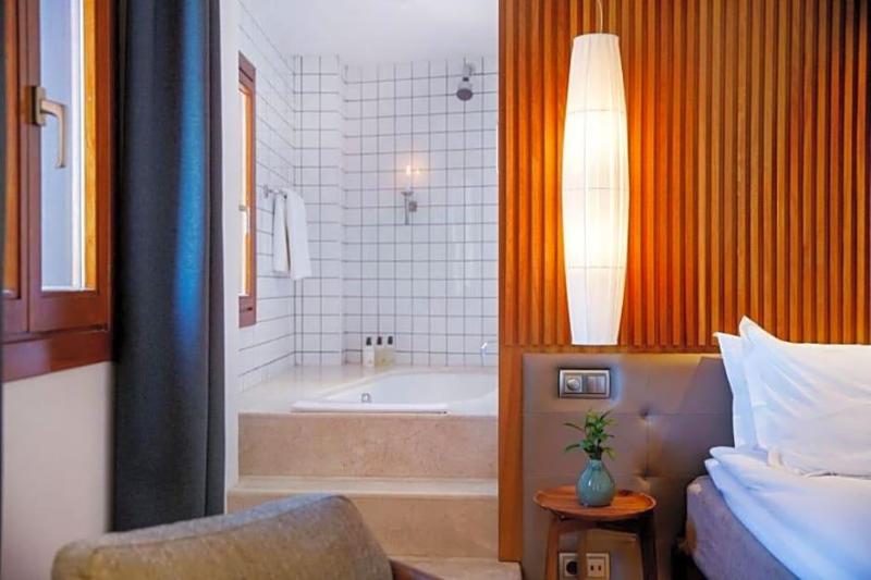 Hotel Portixol image
