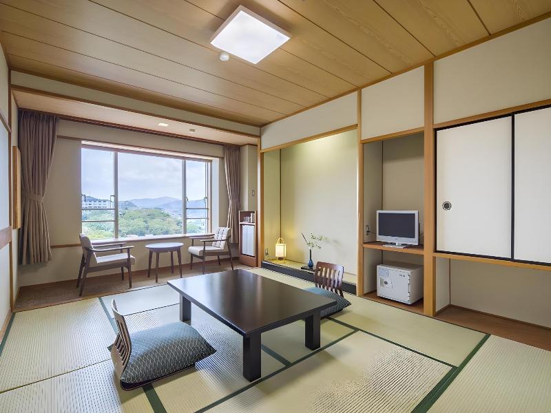 Toba Seaside Hotel image