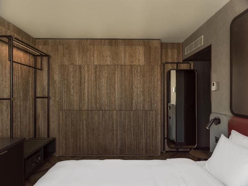 Park Inn Oslo image