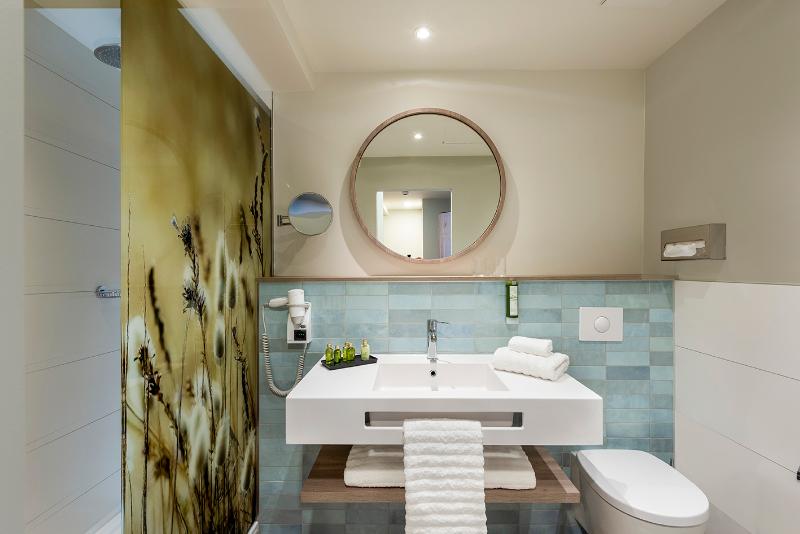 Aedenlife Hotel&Resort Ruegen image