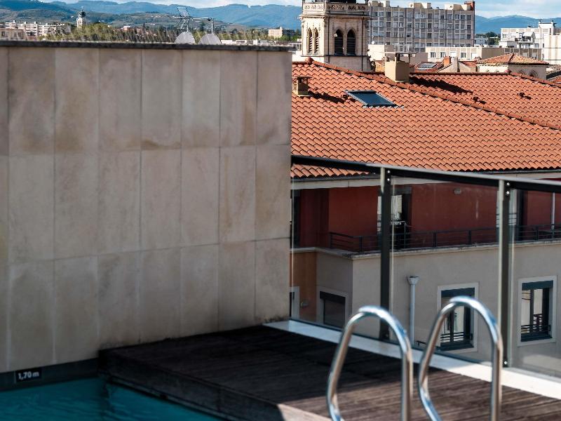 Hôtel Mercure Villefranche-en-Beaujolais - Ici  image