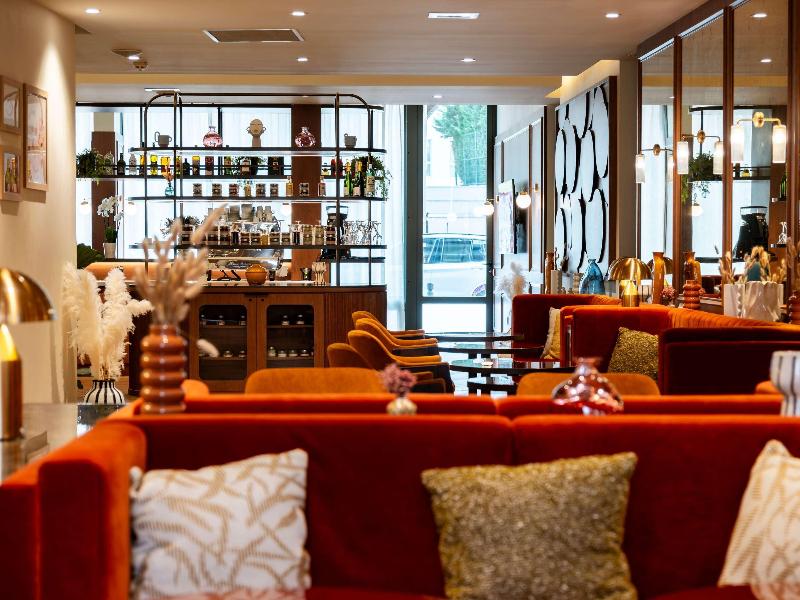Hôtel Mercure Villefranche-en-Beaujolais - Ici  image