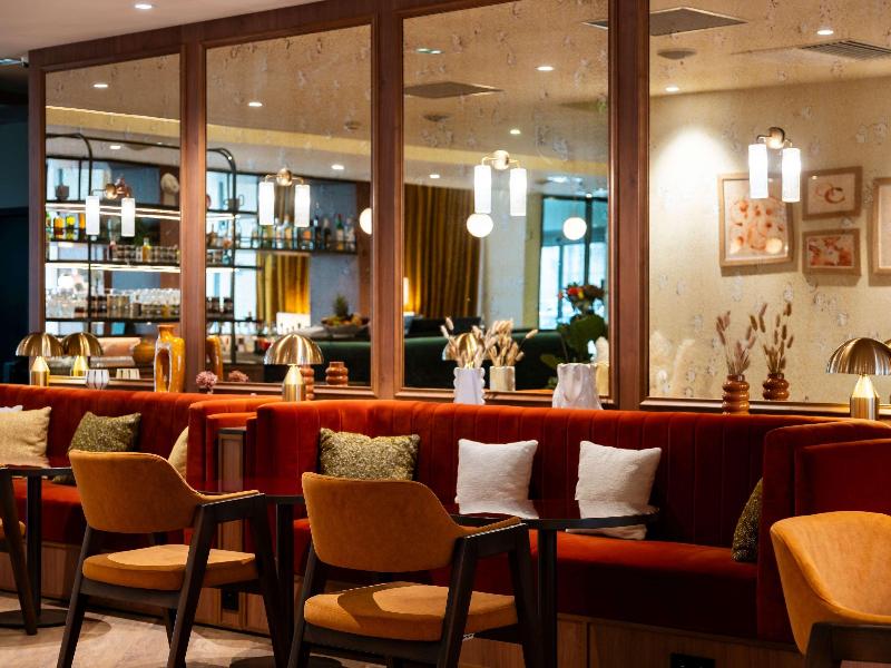 Hôtel Mercure Villefranche-en-Beaujolais - Ici  image