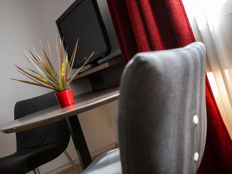 Hôtel Mercure Villefranche-en-Beaujolais - Ici  image