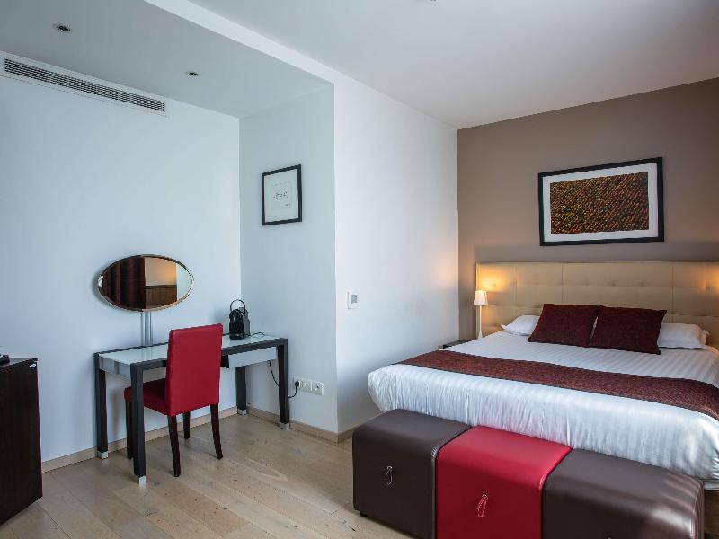 Hôtel Mercure Villefranche-en-Beaujolais - Ici  image