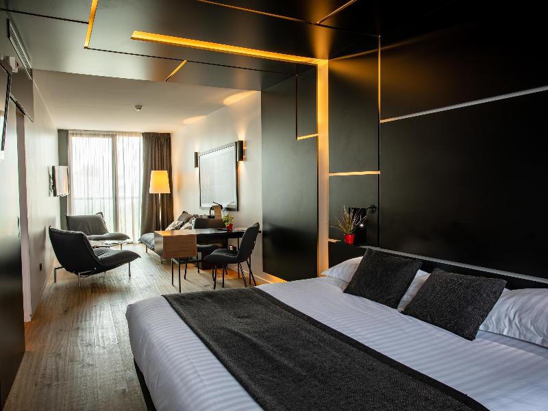 Hôtel Mercure Villefranche-en-Beaujolais - Ici  image