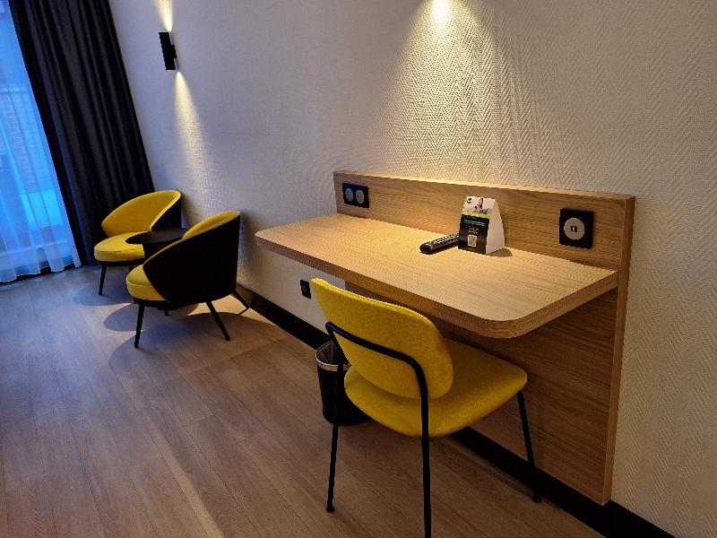 B&B HOTEL Mons Centre image