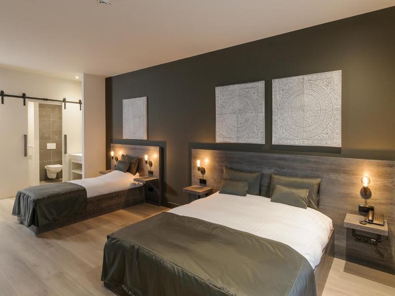 Hotel De Rustende Jager image