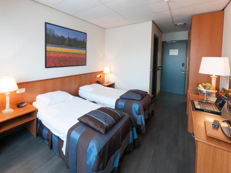 Hotel De Rustende Jager image