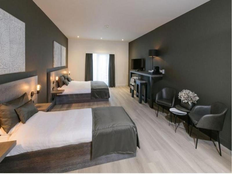 Hotel De Rustende Jager image