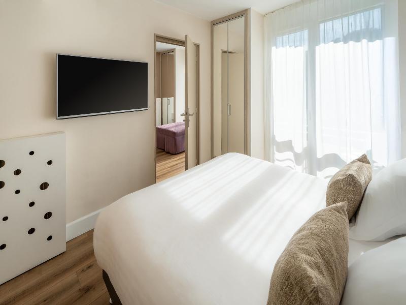 Best Western Plus La Rade image