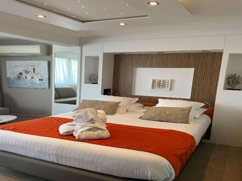 Best Western Plus La Rade image