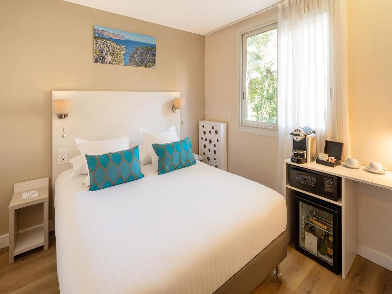 Best Western Plus La Rade image