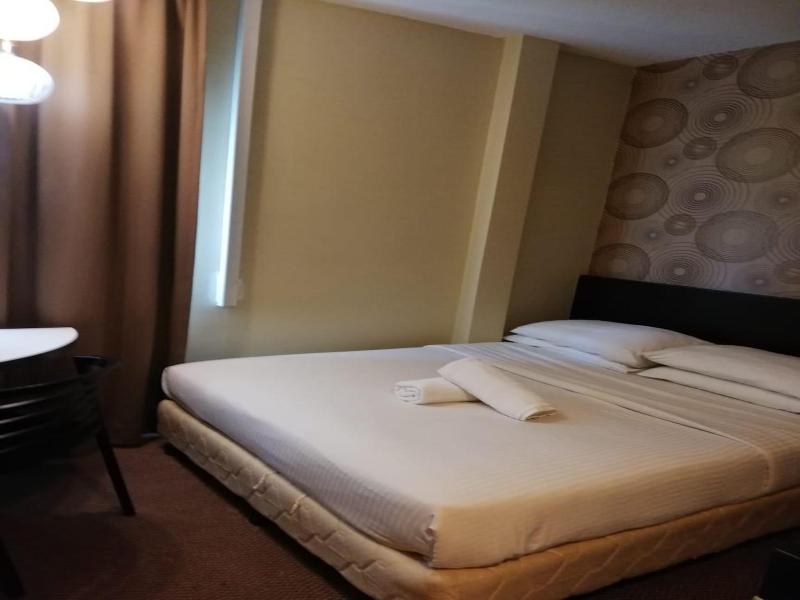 Regalo Hotel image