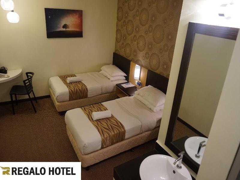 Regalo Hotel image