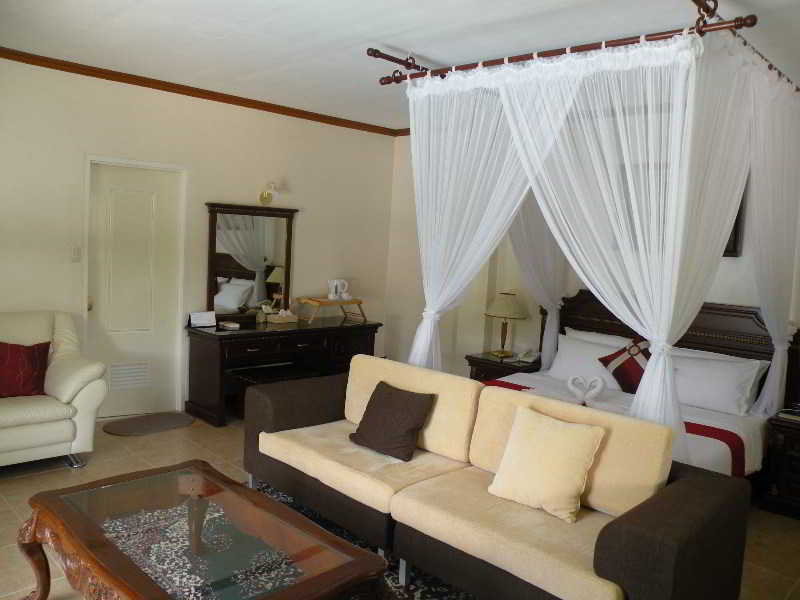 Ogtong Cave Resort